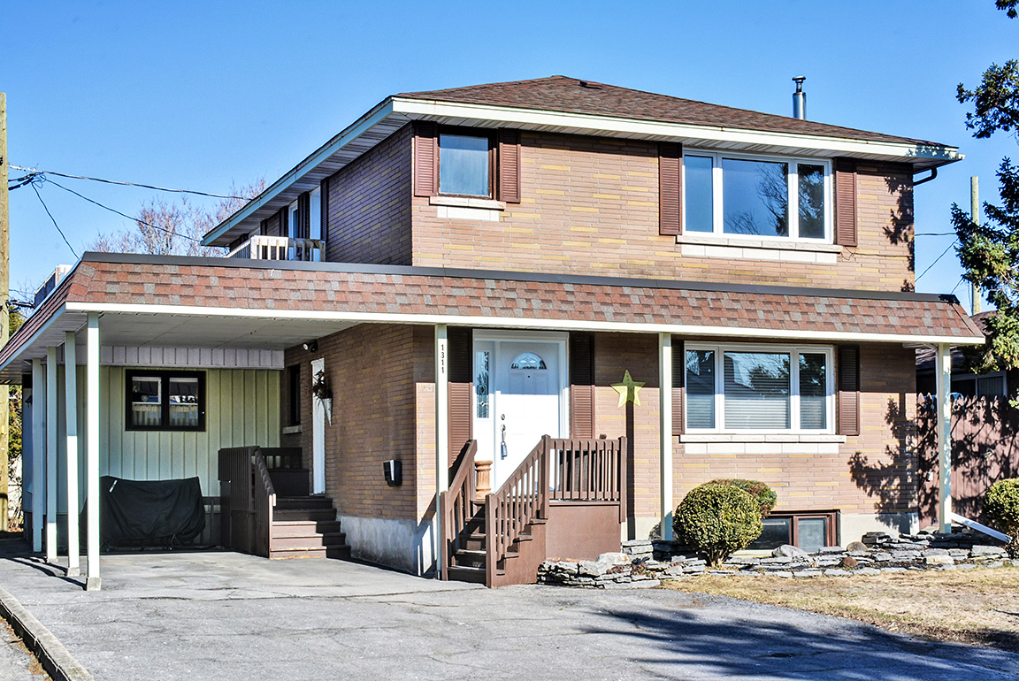 1311 Avenue S - Family First Real Estate Group - Ottawa Real Estate